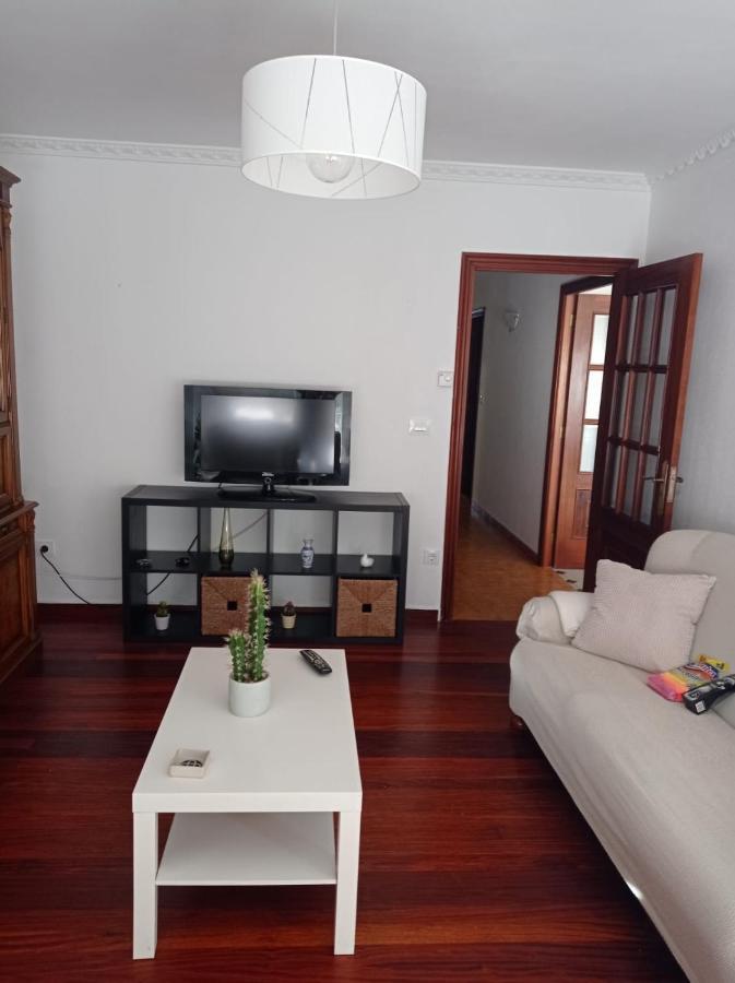 Vivienda Amplia Y Luminosa A Escasos Metros De La Playa De Cangas. Exteriér fotografie